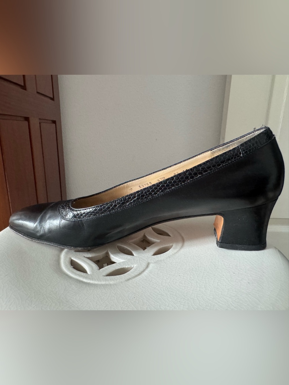 Vintage Salvatore Ferragamo Black Leather Low Block Heel Pumps - Picture 7 of 9